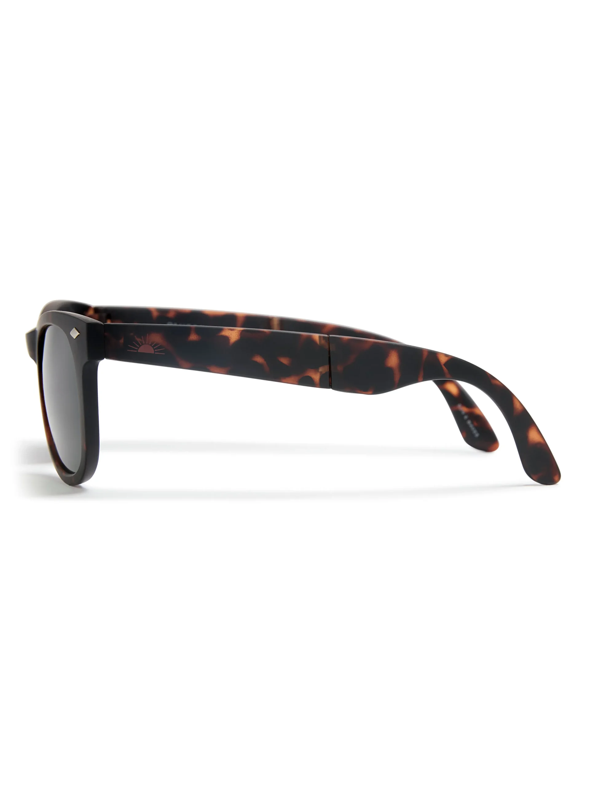 All Day Foldable Sunglasses -*Faherty Brand