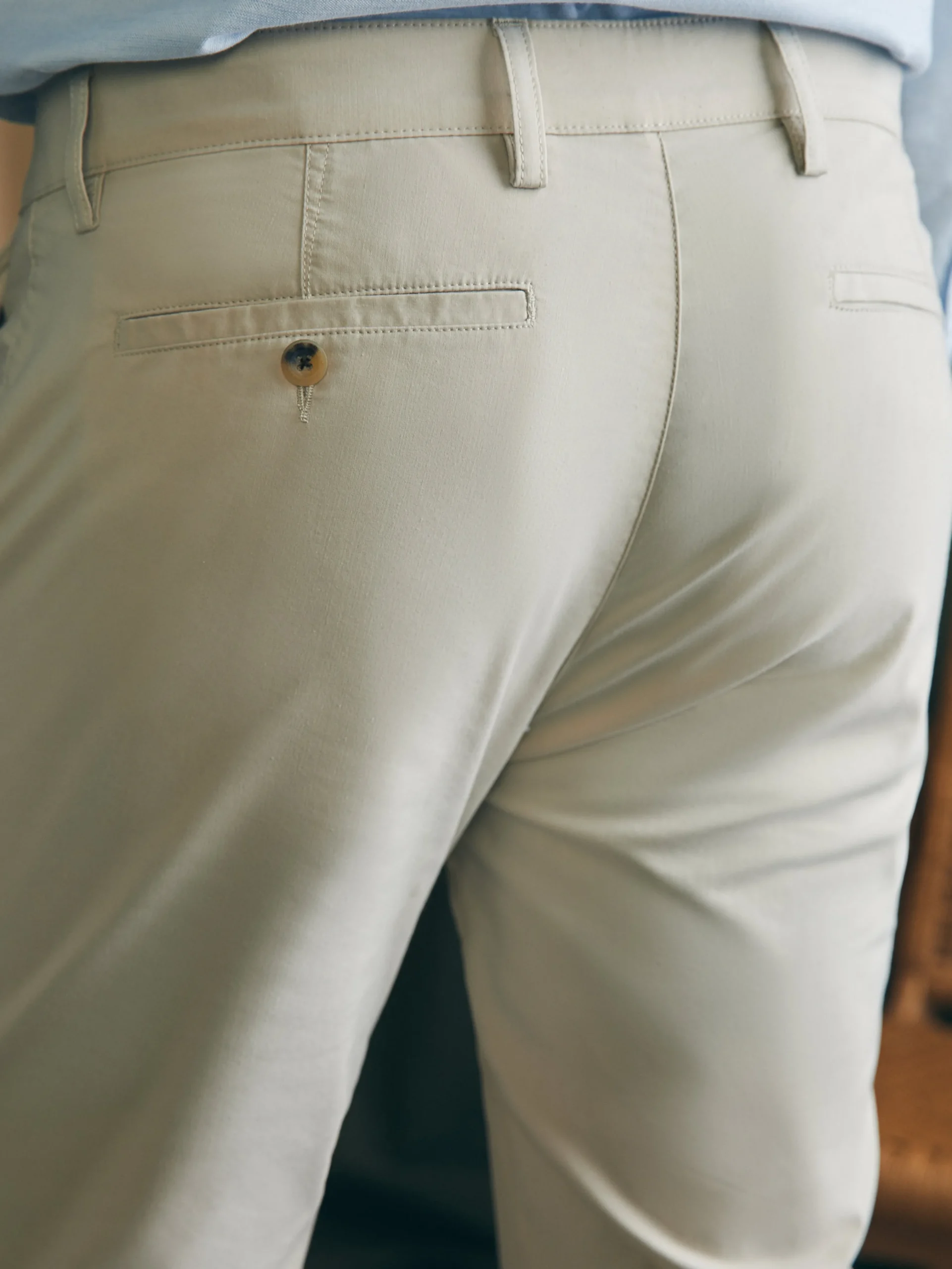Movement™ Chino Pant (32" Inseam) -*Faherty Brand New