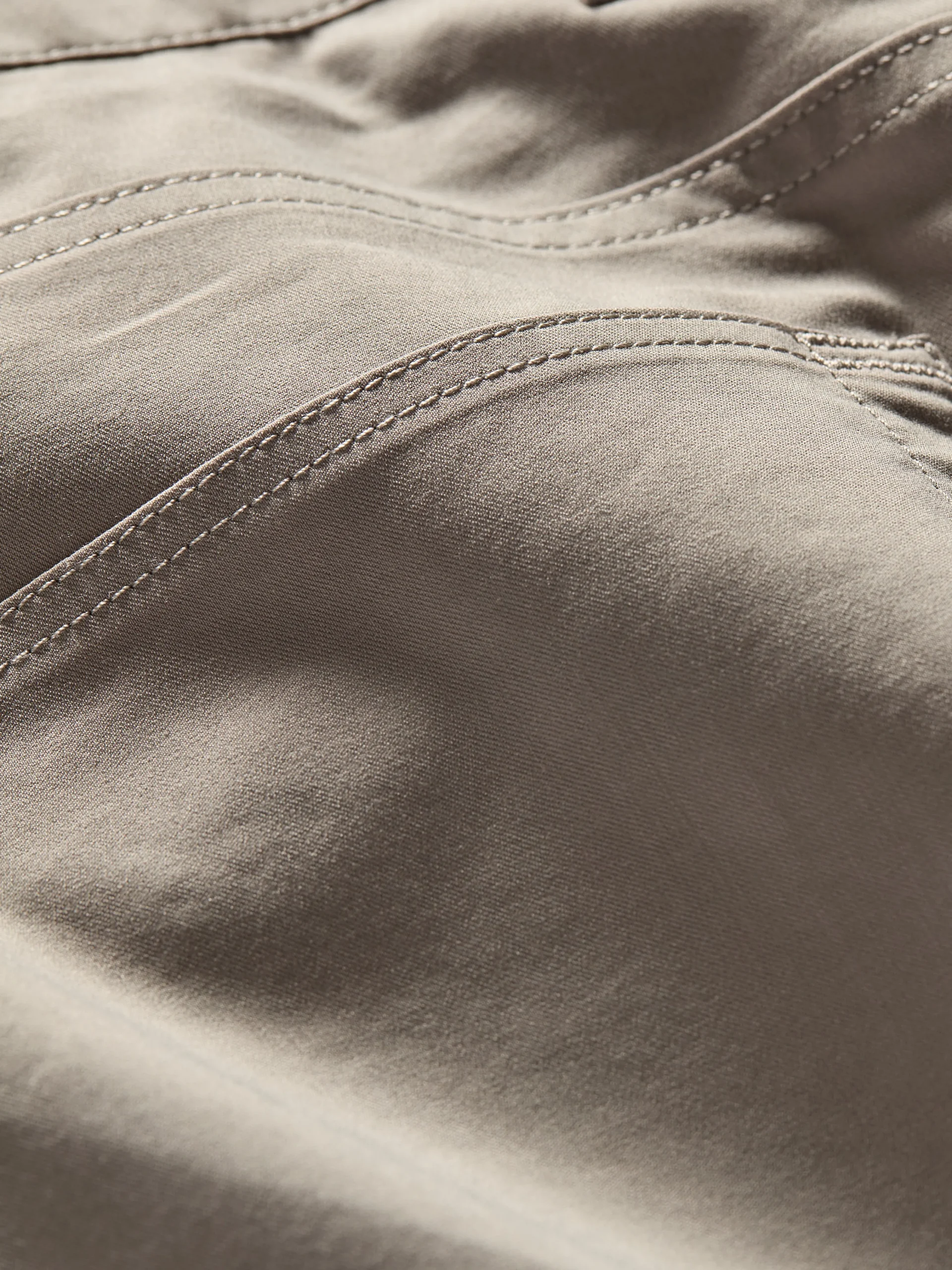 Movement™ 5-Pocket Pant -*Faherty Brand Clearance