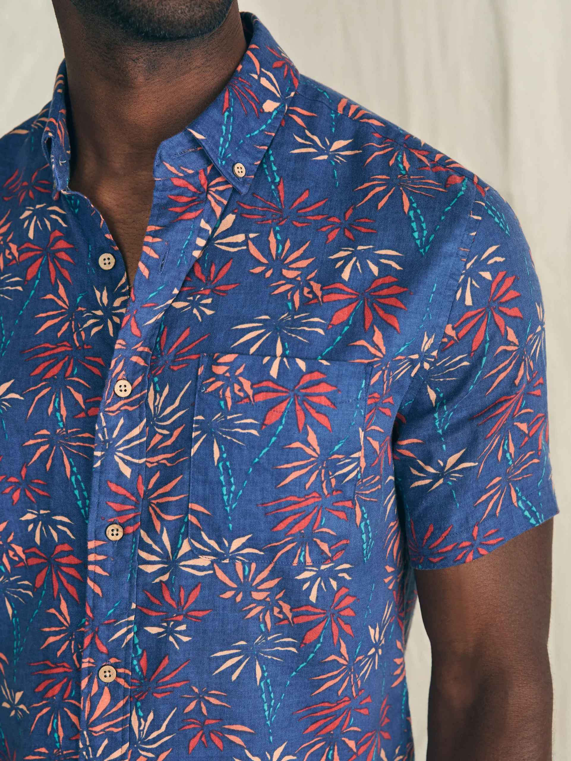 Short-Sleeve Breeze Shirt -*Faherty Brand New
